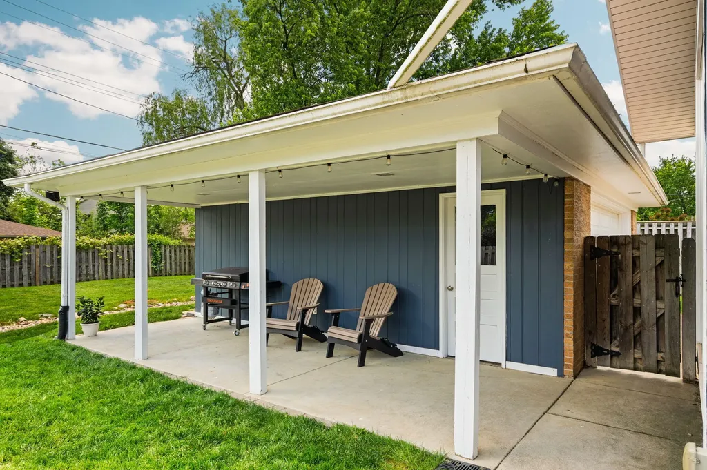 1559 Glastonbury Road Ann Arbor City MI 48103