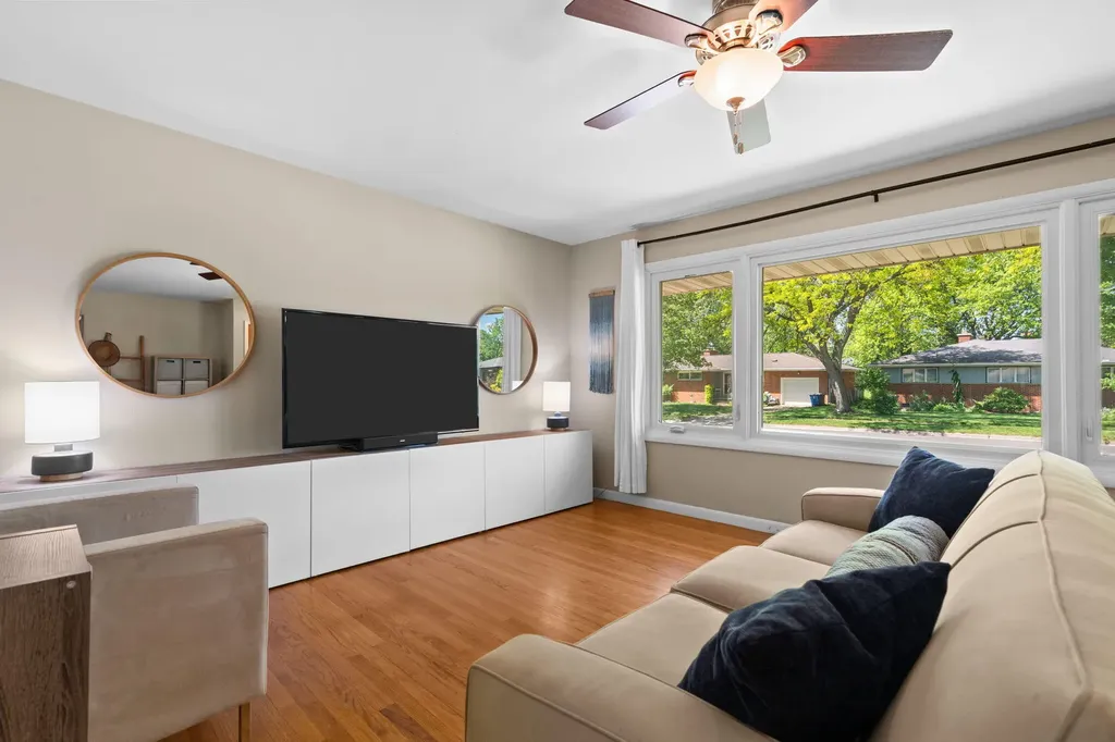 1559 Glastonbury Road Ann Arbor City MI 48103