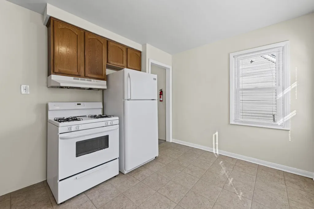530 Mill Street Lincoln Park City MI 48146
