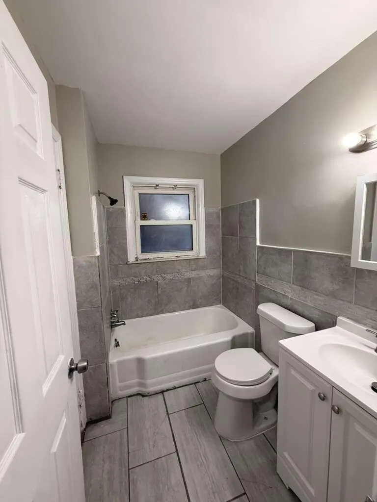 11704 Greenview Avenue Detroit City MI 48228