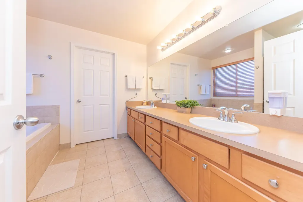 6343 Anna Drive Van Buren Charter Township MI 48111