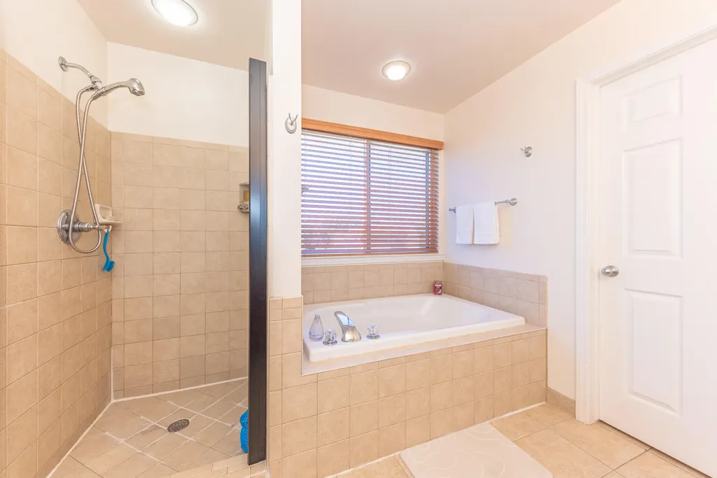 6343 Anna Drive Van Buren Charter Township MI 48111