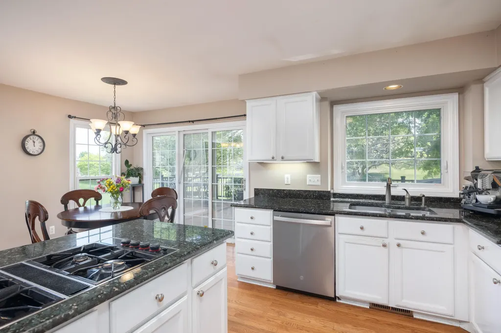 4923 Lexington Court Oakland Charter Township MI 48306