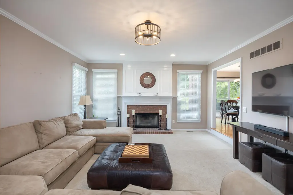 4923 Lexington Court Oakland Charter Township MI 48306