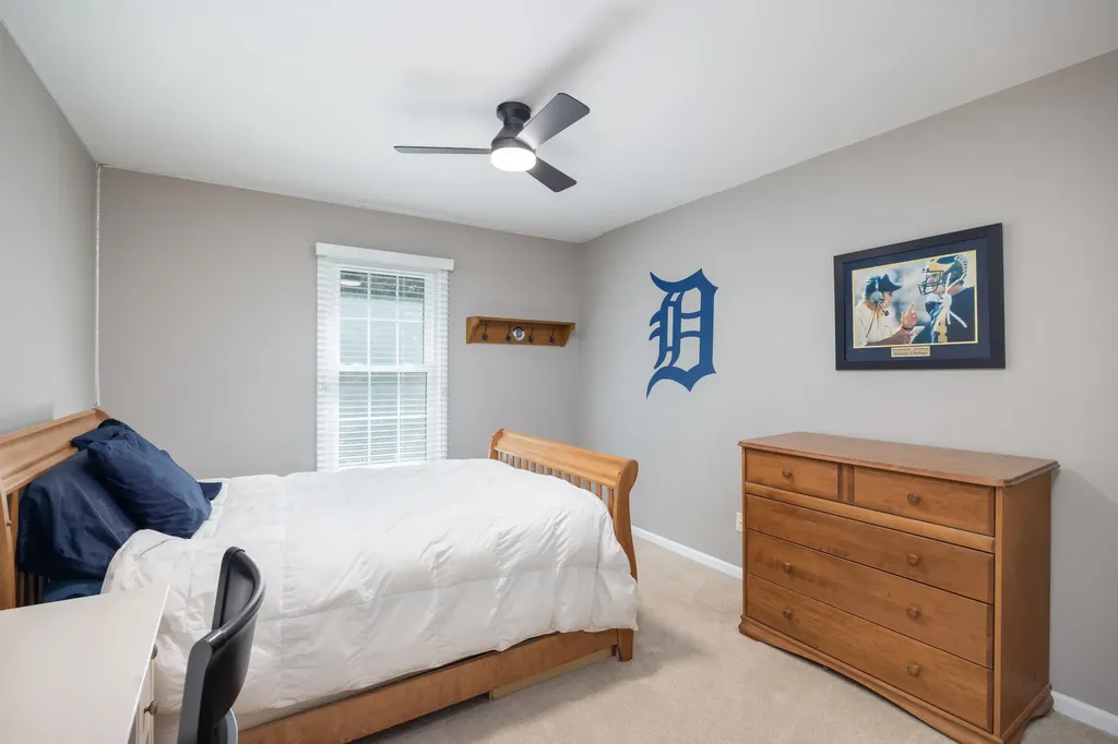 4923 Lexington Court Oakland Charter Township MI 48306