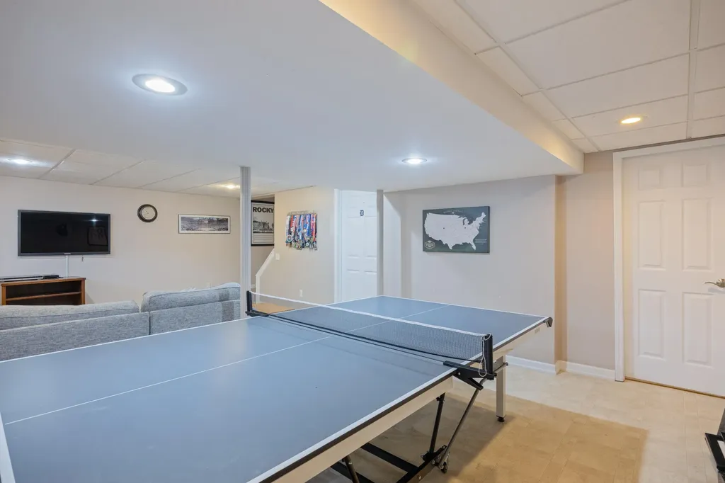 4923 Lexington Court Oakland Charter Township MI 48306