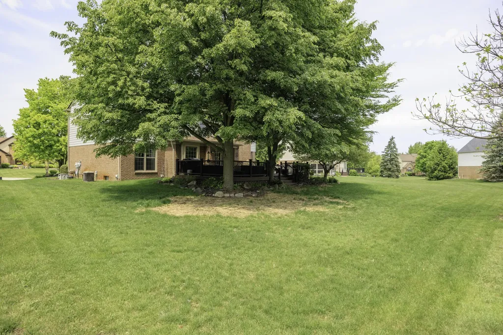 4923 Lexington Court Oakland Charter Township MI 48306
