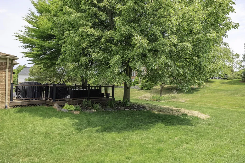 4923 Lexington Court Oakland Charter Township MI 48306