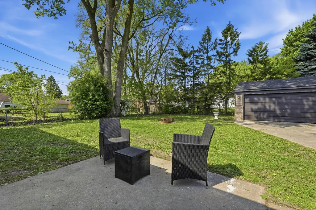 11835 Arcola Street Livonia City MI 48150