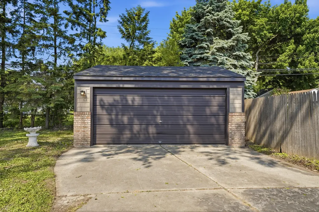 11835 Arcola Street Livonia City MI 48150
