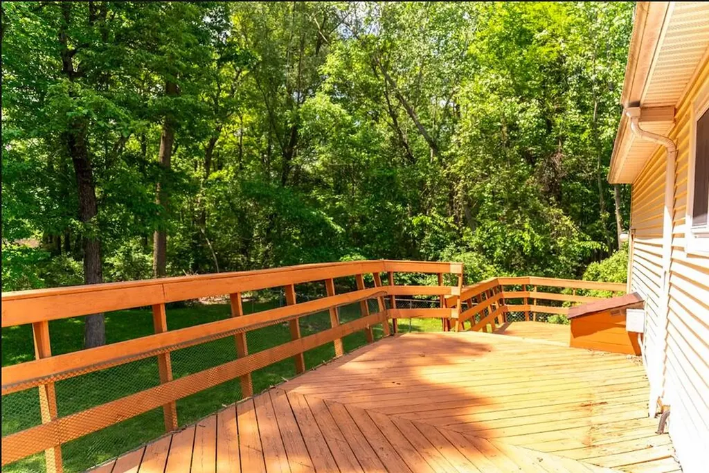 369 Tanglewood Brighton City MI 48116