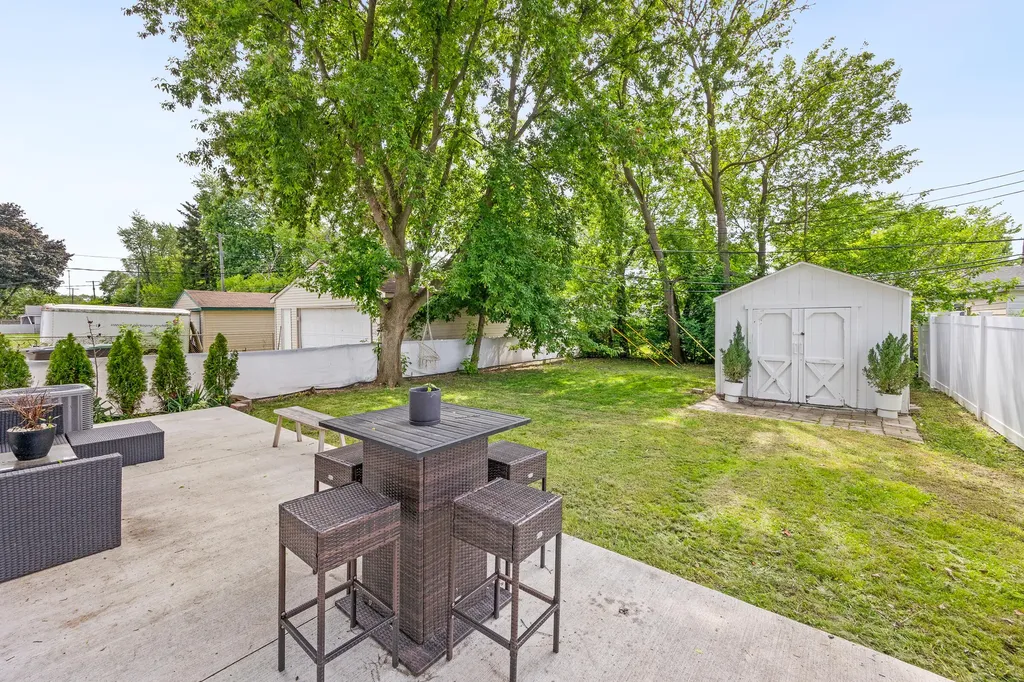 5836 Hipp Taylor City MI 48180