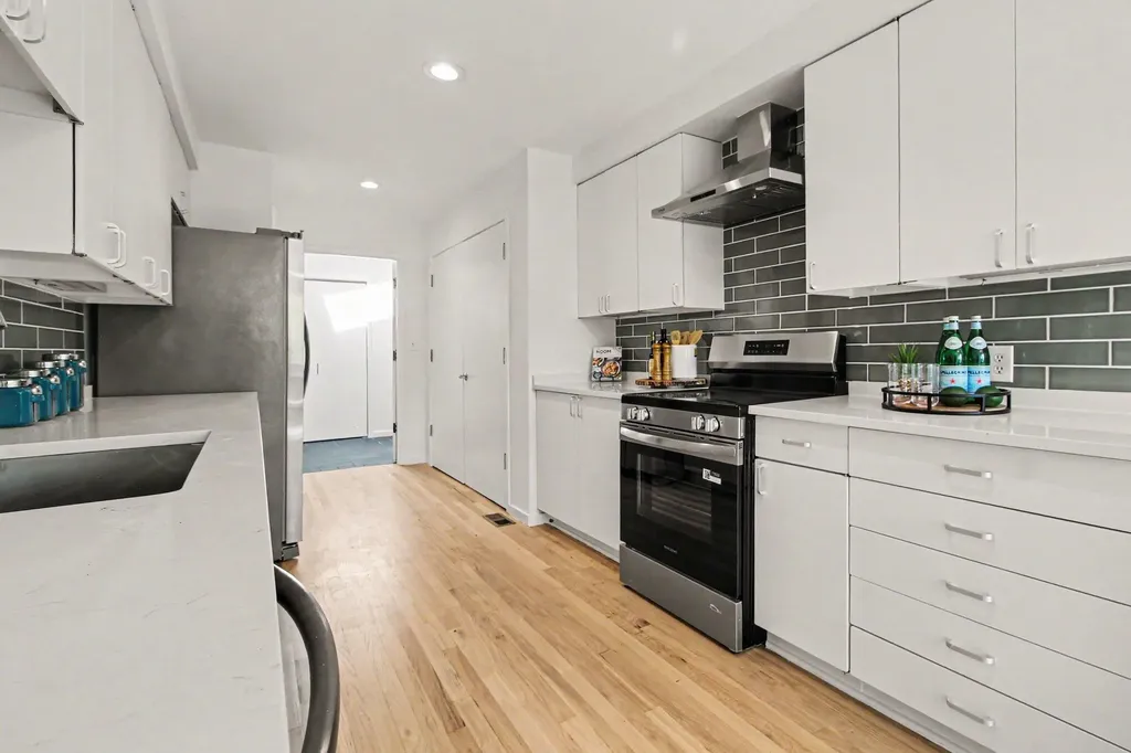3966 Penberton Drive Ann Arbor City MI 48105