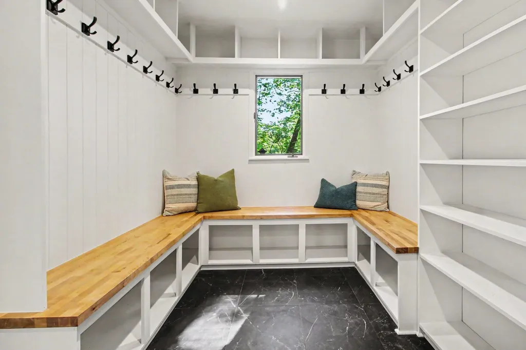 3966 Penberton Drive Ann Arbor City MI 48105