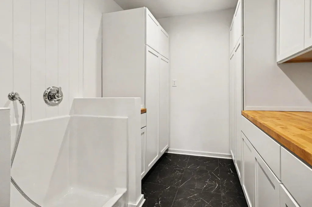 3966 Penberton Drive Ann Arbor City MI 48105