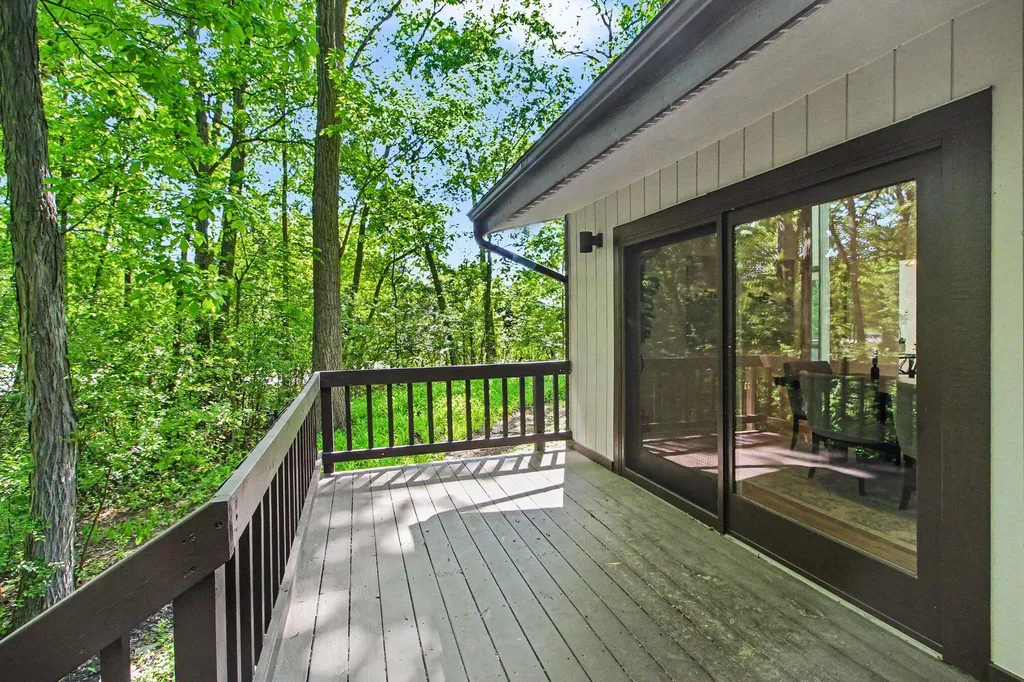 3966 Penberton Drive Ann Arbor City MI 48105
