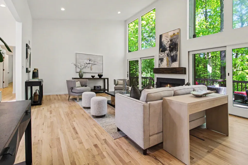 3966 Penberton Drive Ann Arbor City MI 48105