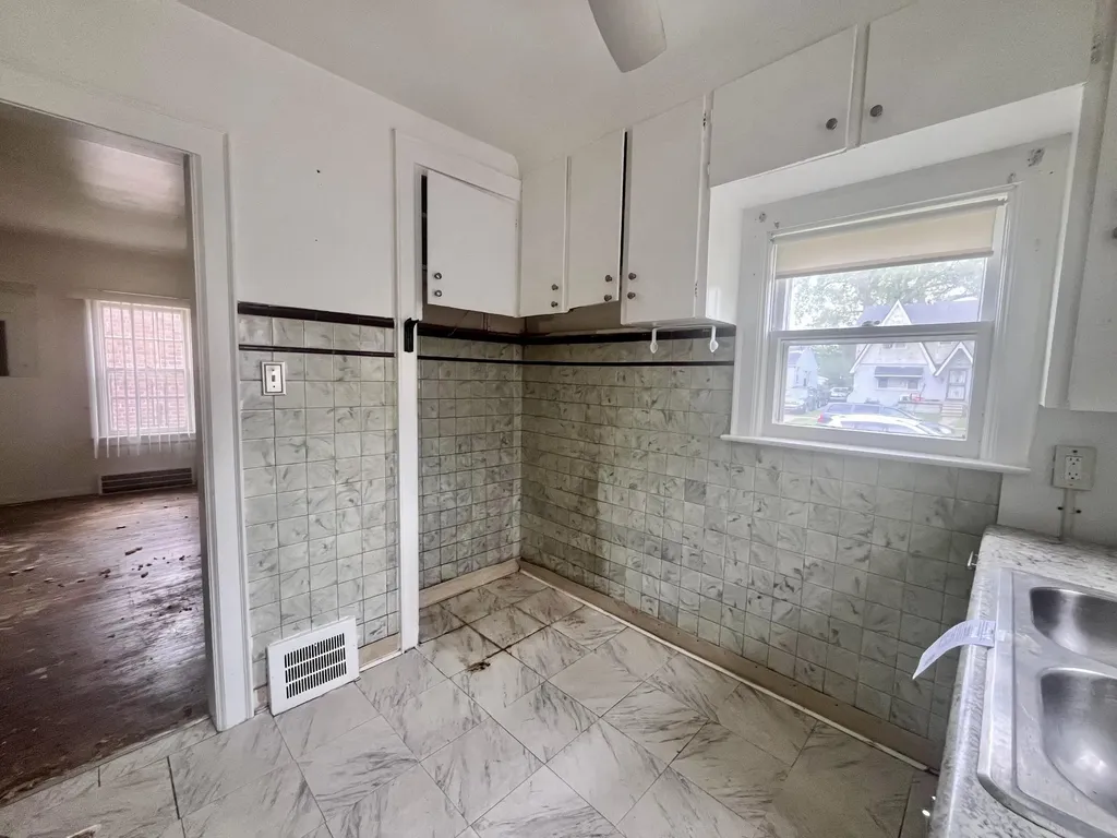 19249 Marx Street Detroit City MI 48203