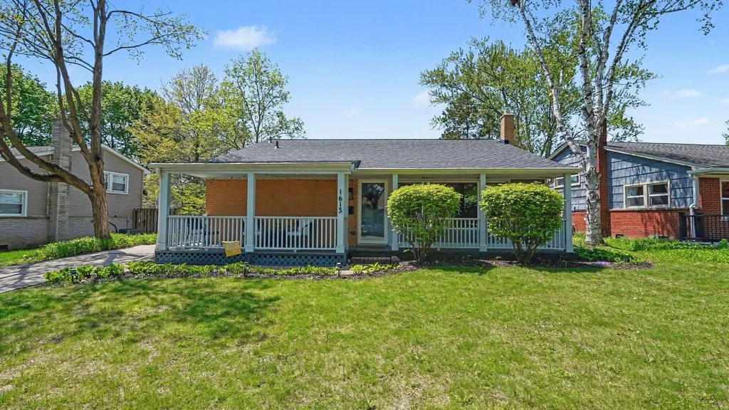 1615 Saunders Crescent Ann Arbor City MI 48103