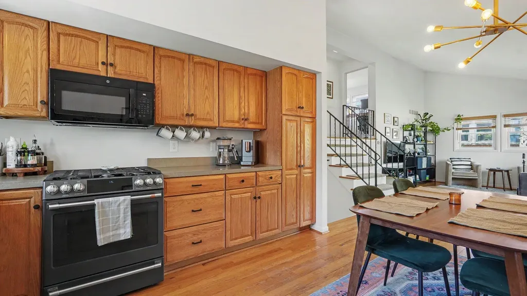 1615 Saunders Crescent Ann Arbor City MI 48103