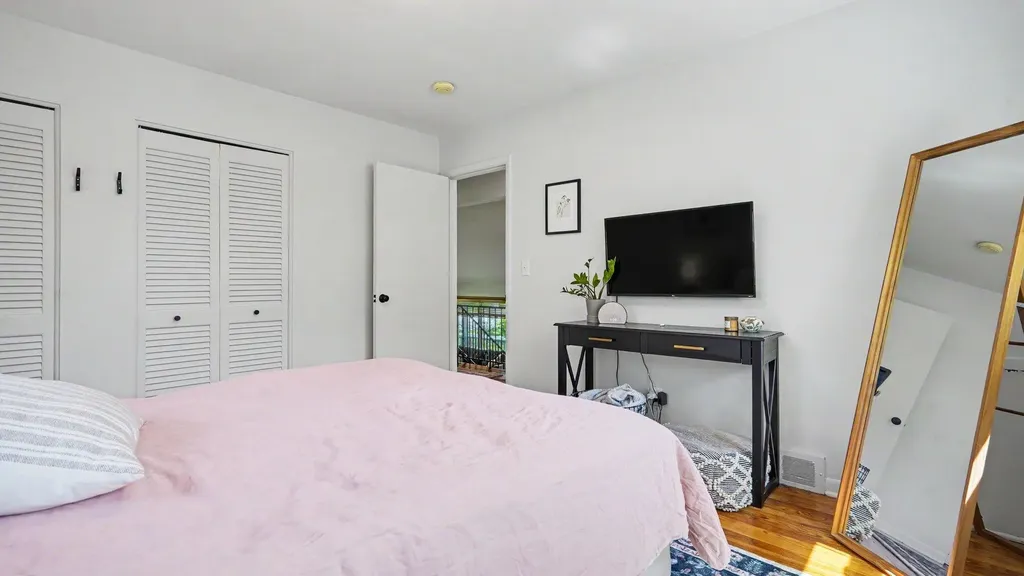 1615 Saunders Crescent Ann Arbor City MI 48103