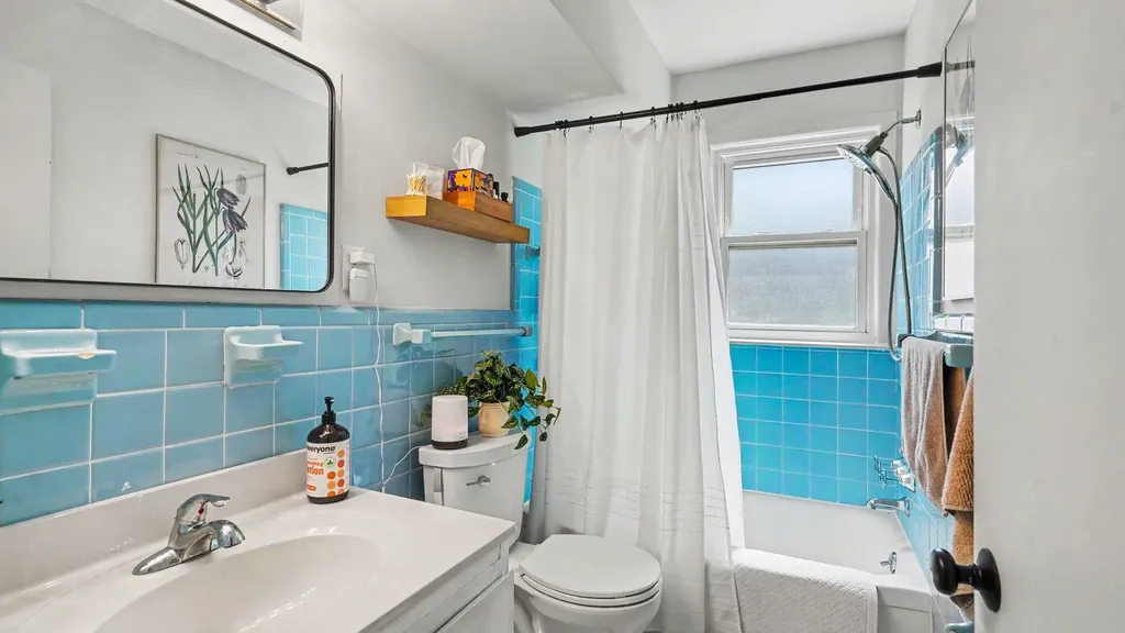 1615 Saunders Crescent Ann Arbor City MI 48103