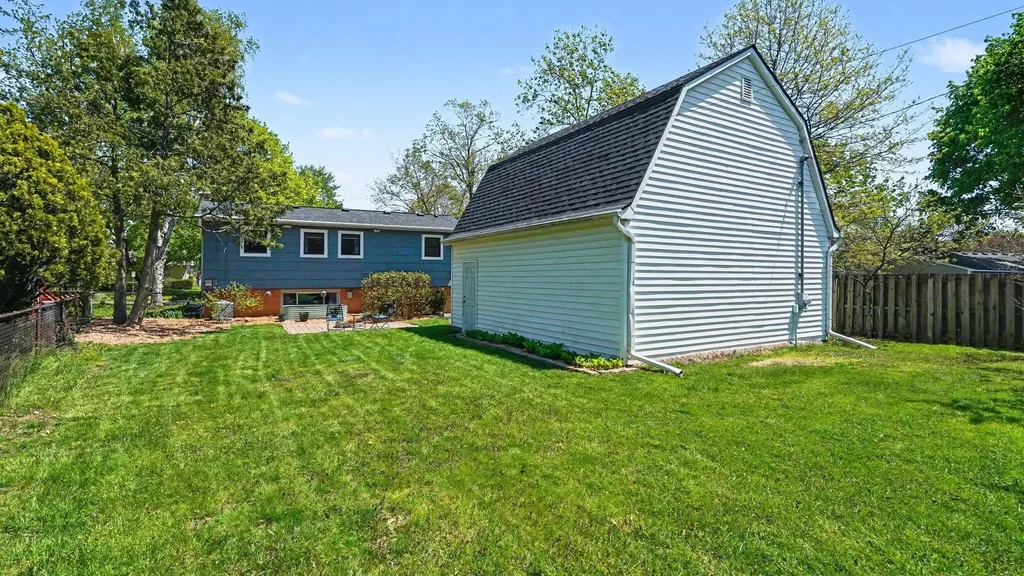 1615 Saunders Crescent Ann Arbor City MI 48103