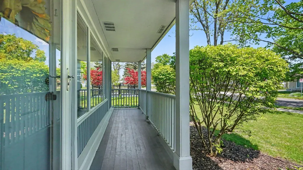 1615 Saunders Crescent Ann Arbor City MI 48103