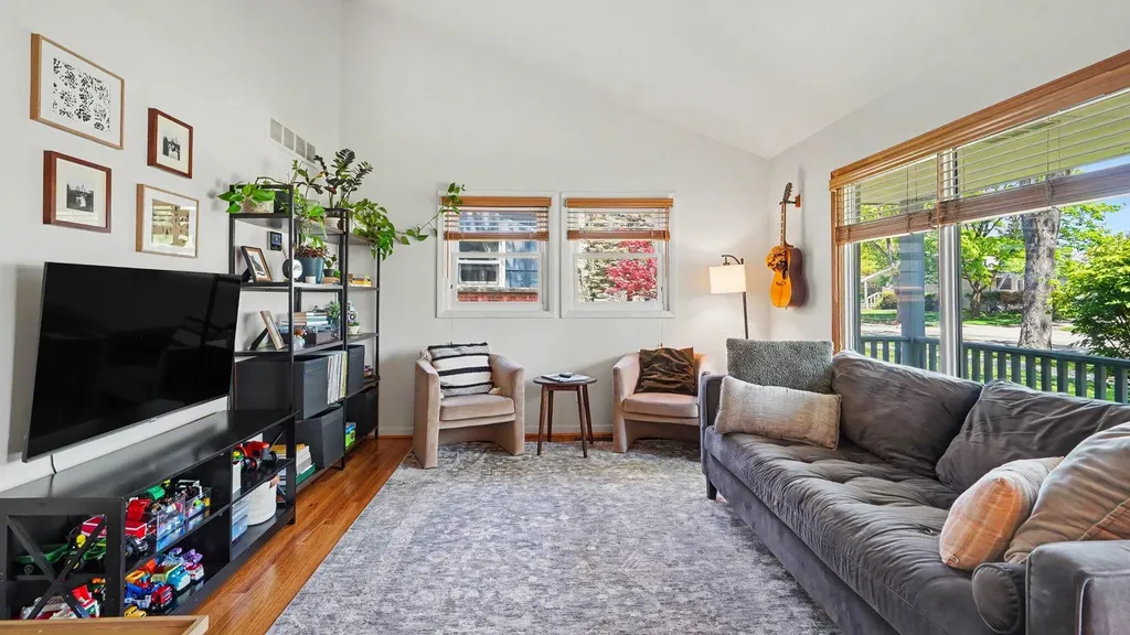 1615 Saunders Crescent Ann Arbor City MI 48103