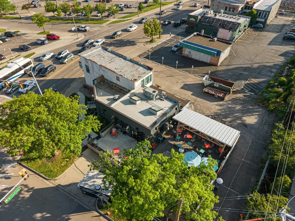521 Longshore Drive Ann Arbor City MI 48105