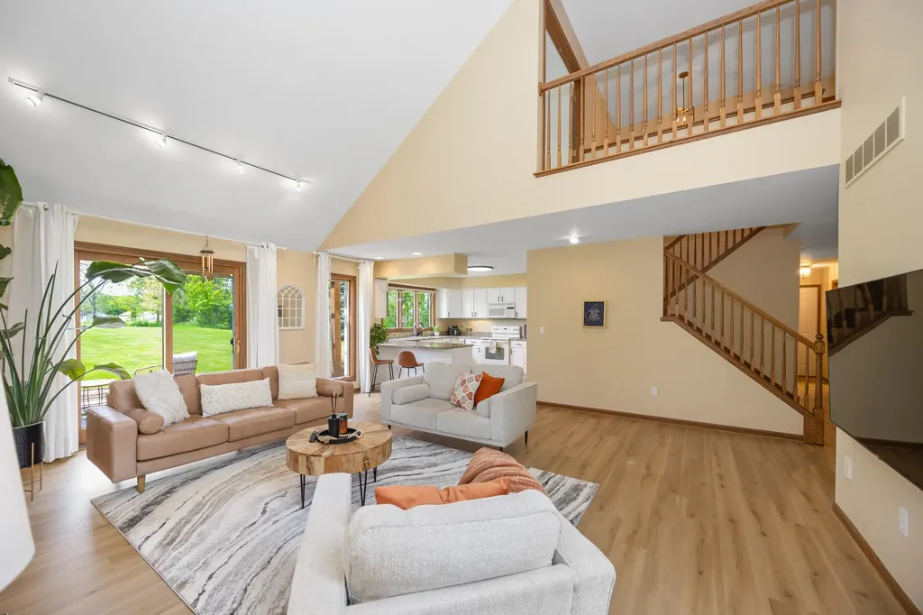 624 Woodhill Drive Saline City MI 48176