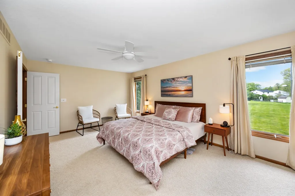 624 Woodhill Drive Saline City MI 48176