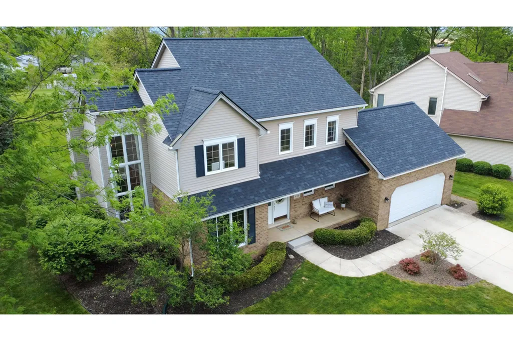 624 Woodhill Drive Saline City MI 48176