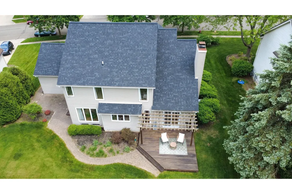 624 Woodhill Drive Saline City MI 48176