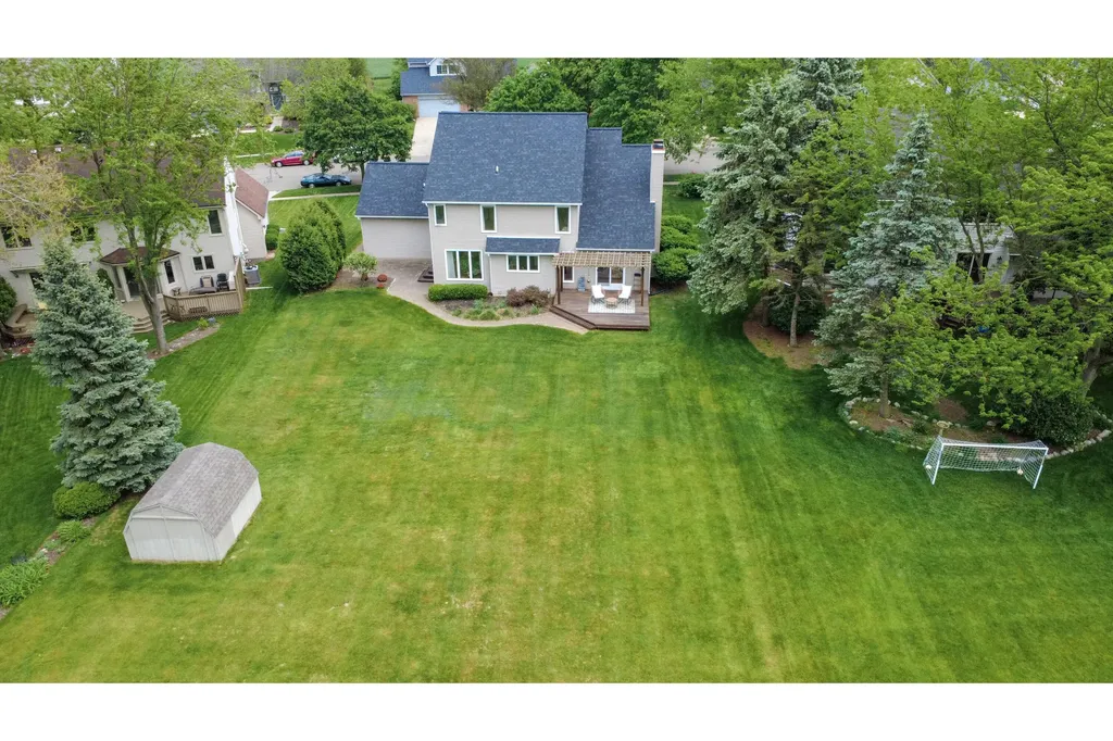 624 Woodhill Drive Saline City MI 48176