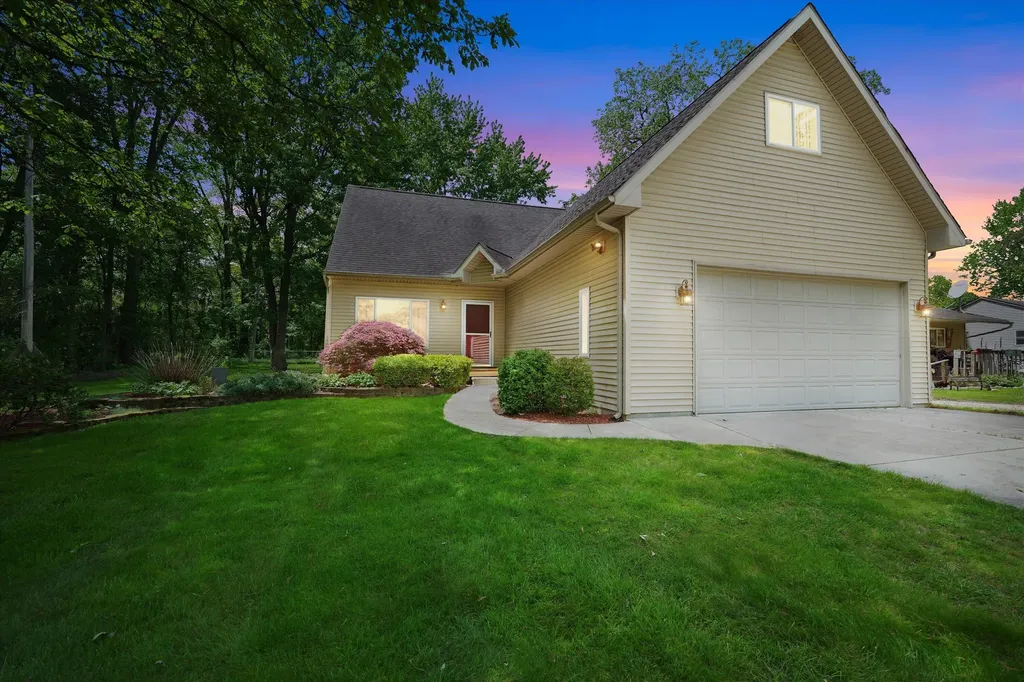 4387 Sunburst Avenue Waterford Charter Township MI 48329