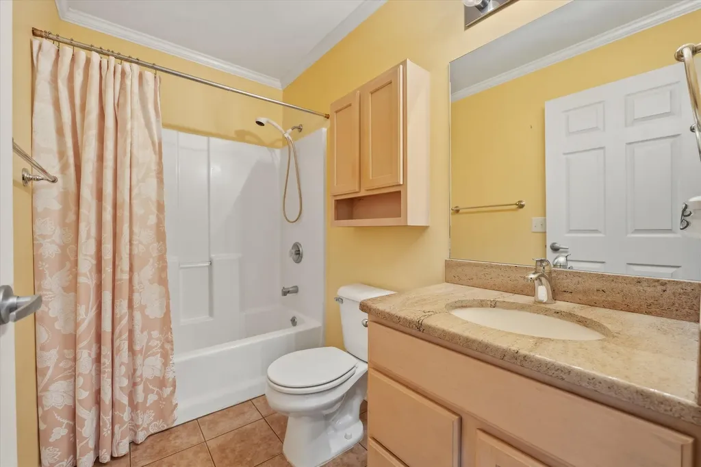 4387 Sunburst Avenue Waterford Charter Township MI 48329