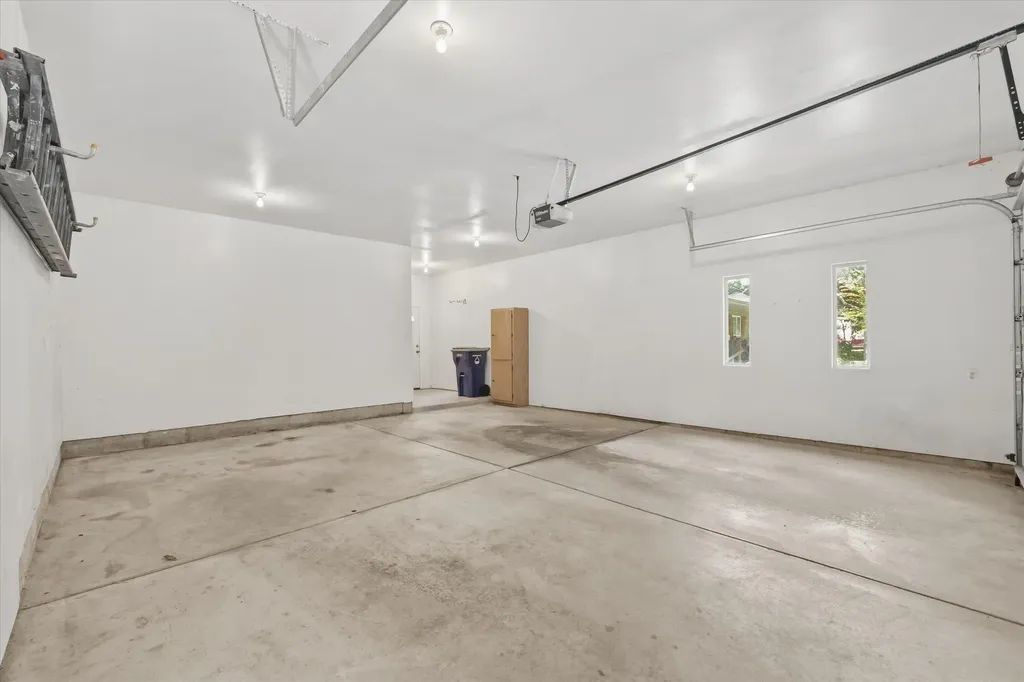 4387 Sunburst Avenue Waterford Charter Township MI 48329
