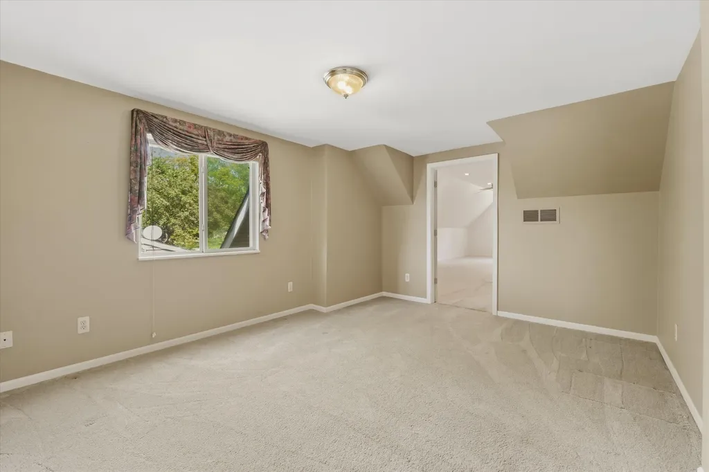 4387 Sunburst Avenue Waterford Charter Township MI 48329