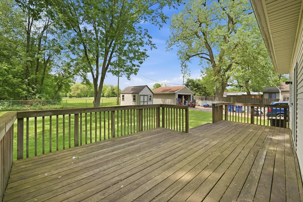 4387 Sunburst Avenue Waterford Charter Township MI 48329