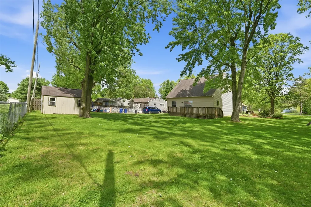 4387 Sunburst Avenue Waterford Charter Township MI 48329