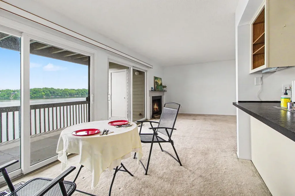 804 Cliffs Drive Ypsilanti Charter Township MI 48198
