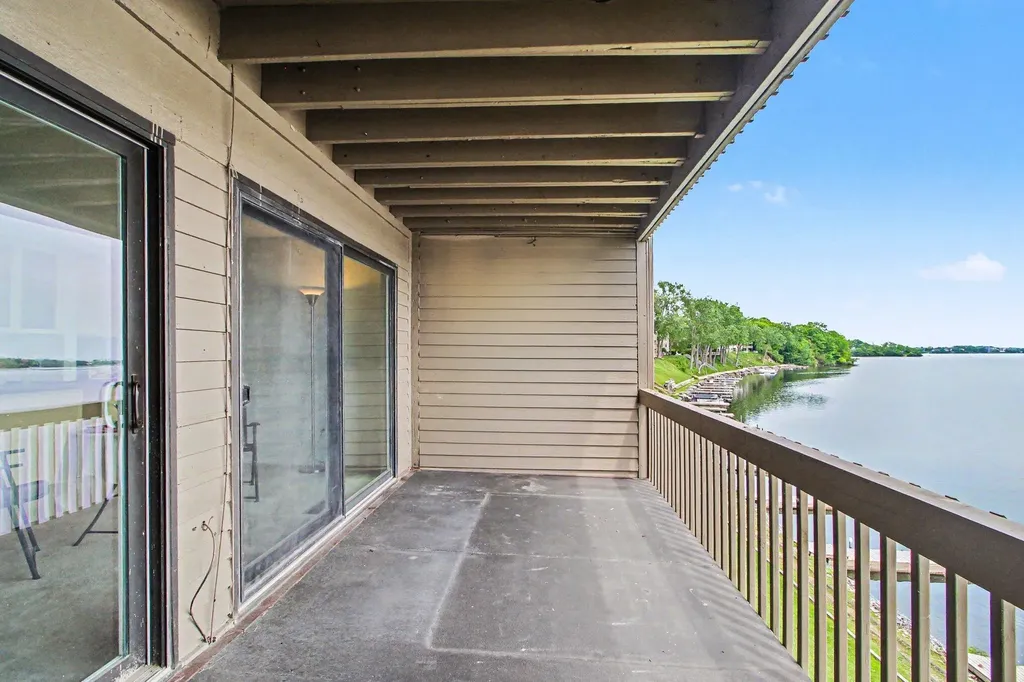 804 Cliffs Drive Ypsilanti Charter Township MI 48198