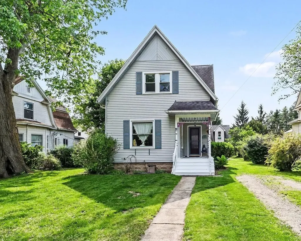 222 Monroe Street Saline City MI 48176