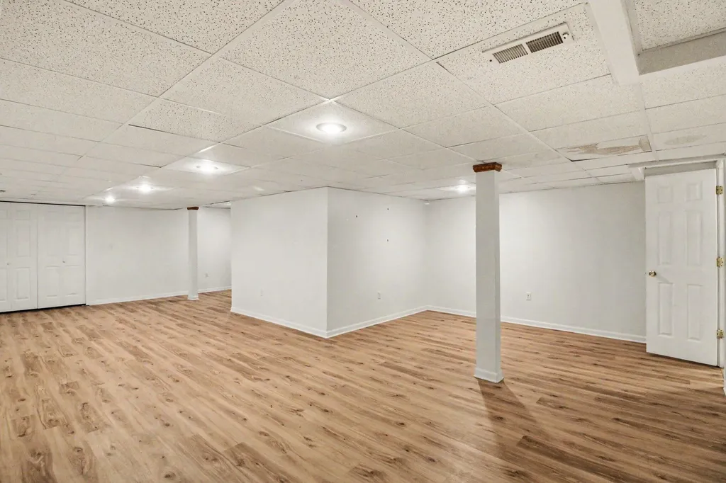 312 Redrock Court Ann Arbor City MI 48103