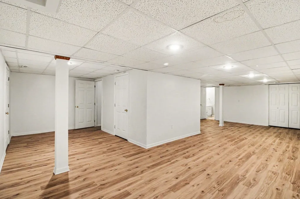 312 Redrock Court Ann Arbor City MI 48103
