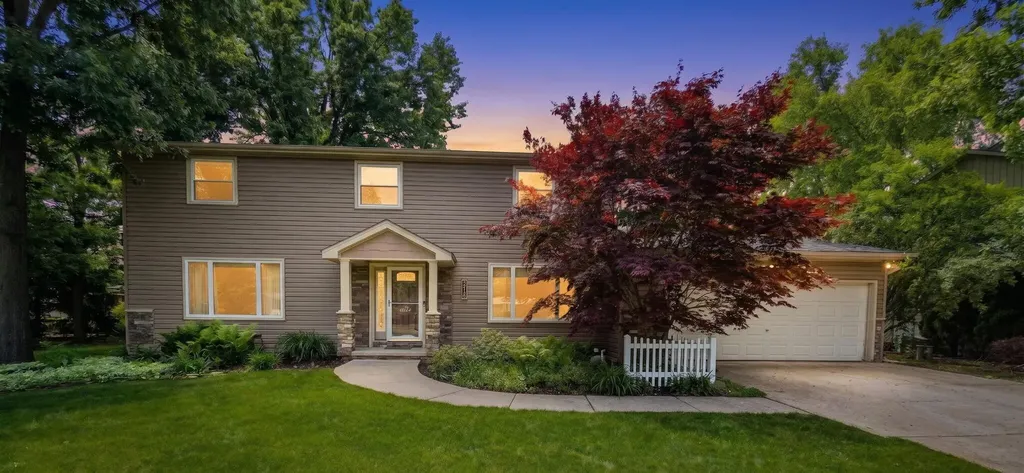 8073 Gandy Court Grosse Ile Township MI 48138