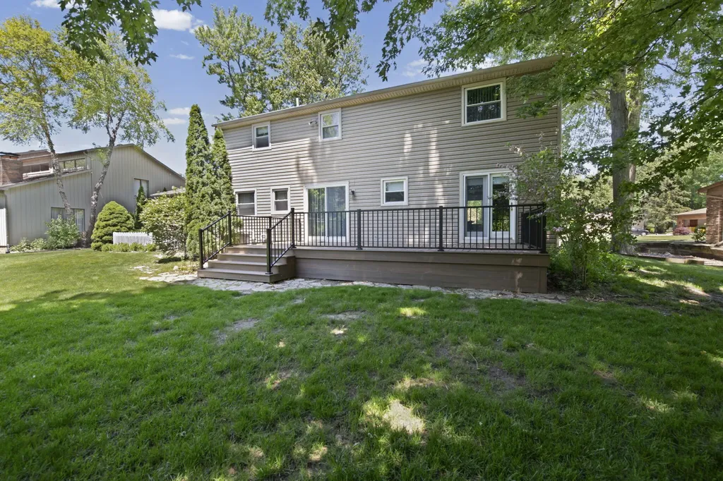 8073 Gandy Court Grosse Ile Township MI 48138