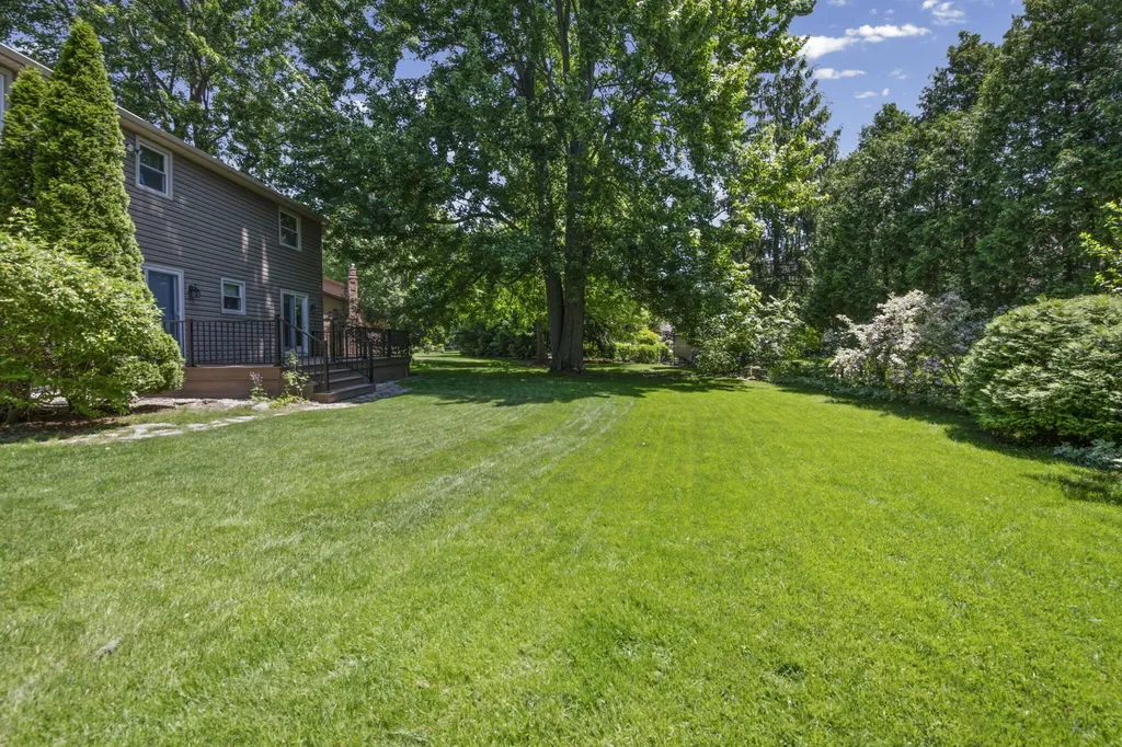 8073 Gandy Court Grosse Ile Township MI 48138