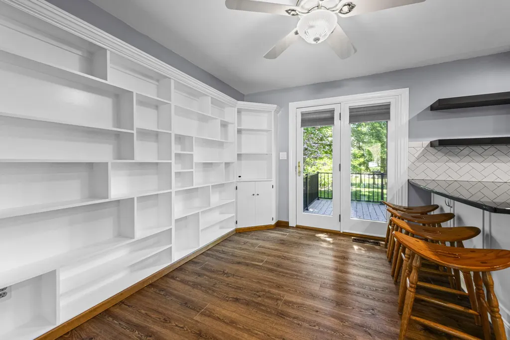 8073 Gandy Court Grosse Ile Township MI 48138